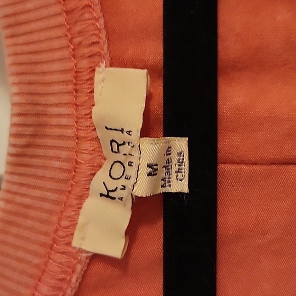 Kori size M super soft vneck tshirtb - Picture 2 of 7